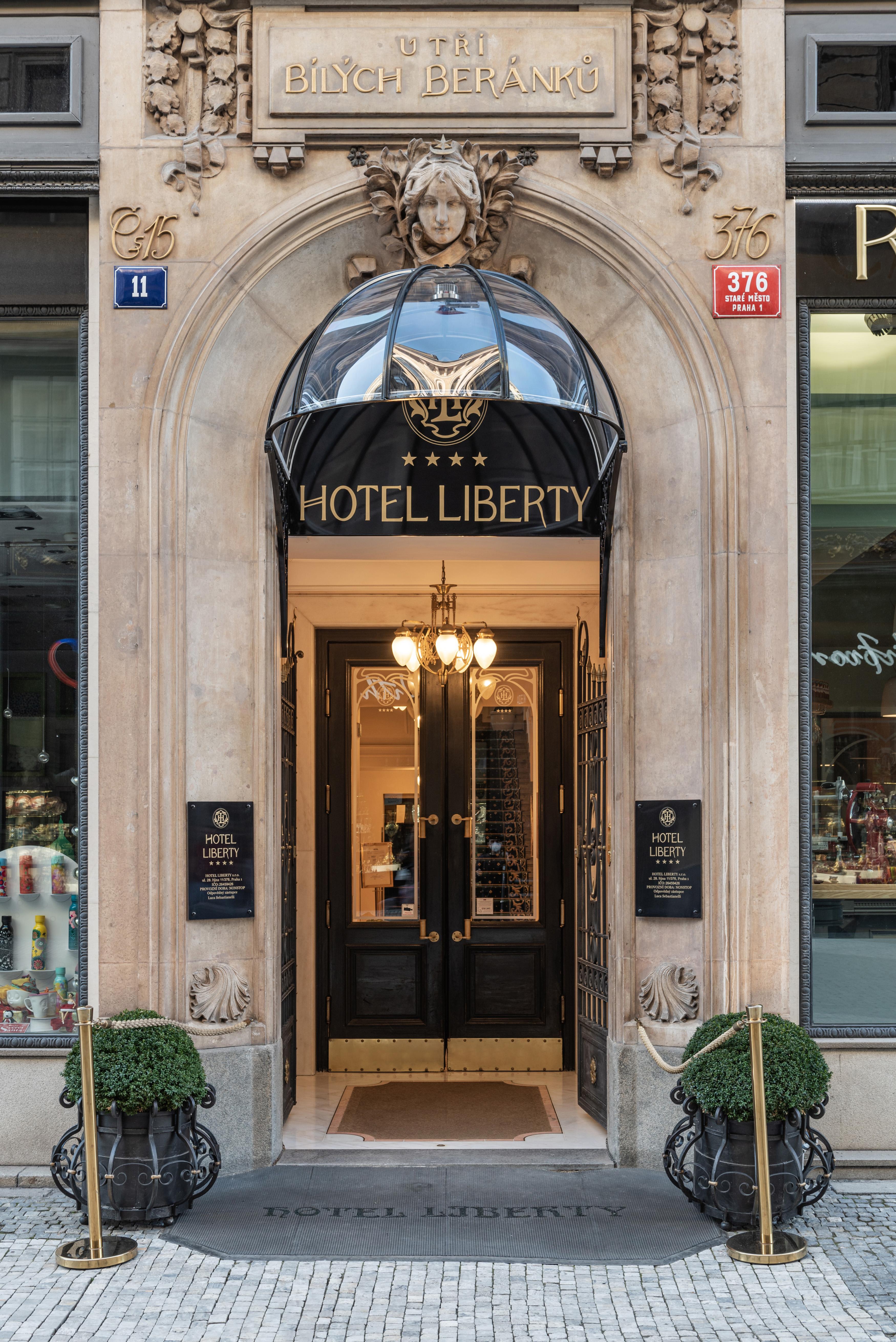 Hotel Liberty Prag Exteriör bild